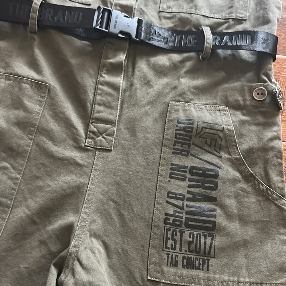 NWT LF The Brand Army Green Military Utility Romper Size XS. - Picture 6 of 8